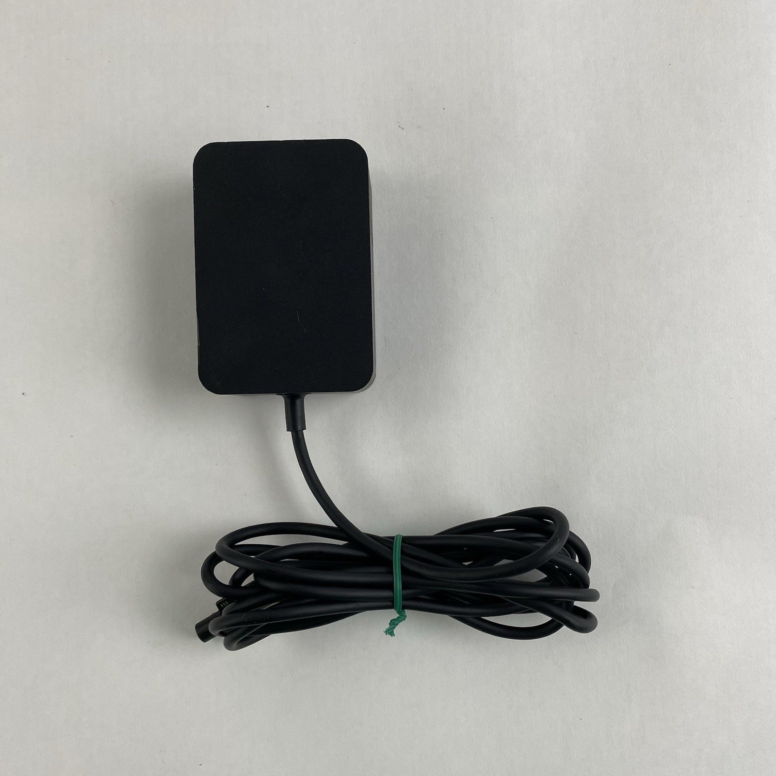 Microsoft 1735 24W AC Adapter Lot of 43