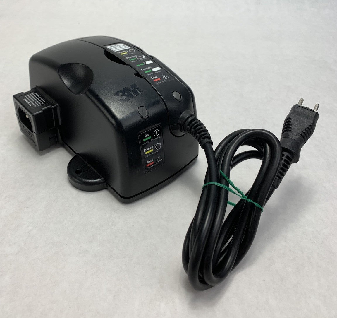 3M BC-100 Smart Battery Charger Power Base w/ BC-210A Smart Charger Adapter0