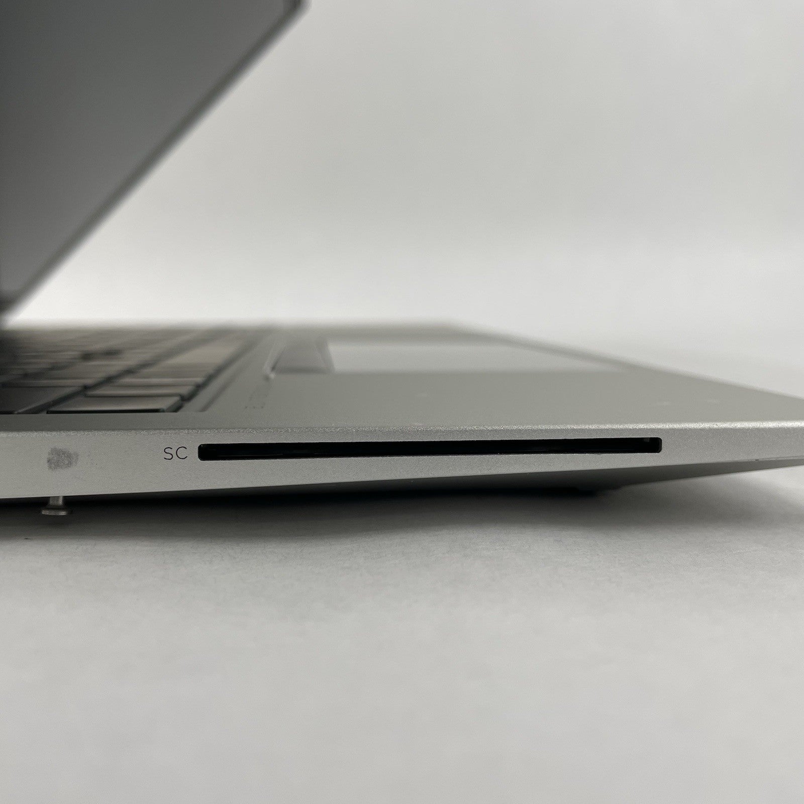 HP EliteBook 850 G8 15.6" i7-1185G7 3.00 GHz 8 GB RAM No SSD/OS/AC/Batt5