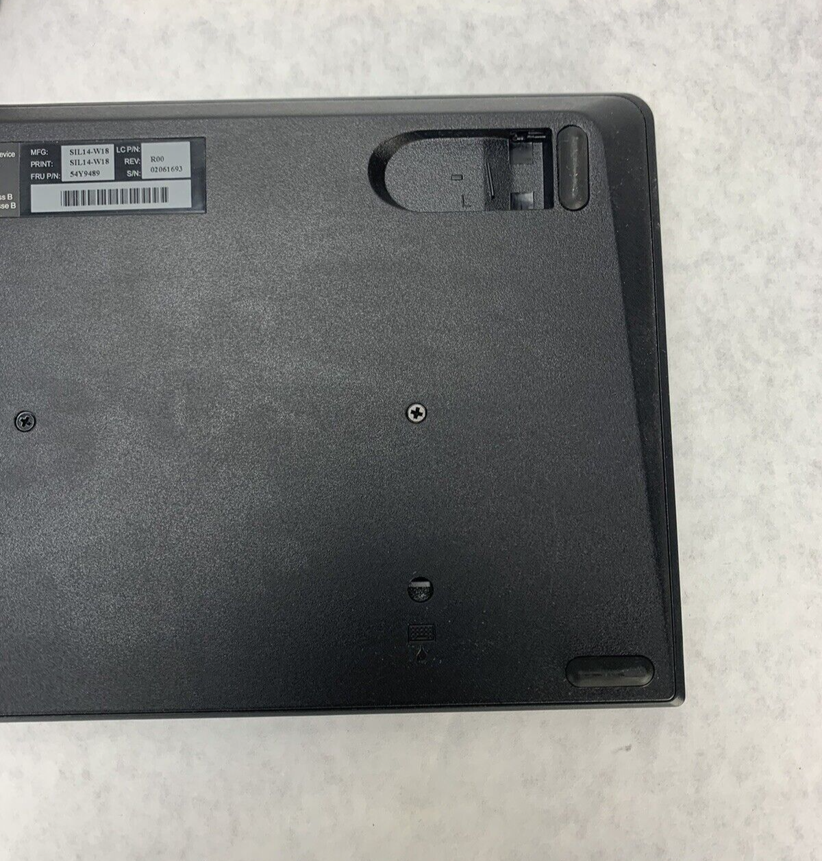 Lot of 2 Lenovo SK-8821 Keyboard SIL14-W18