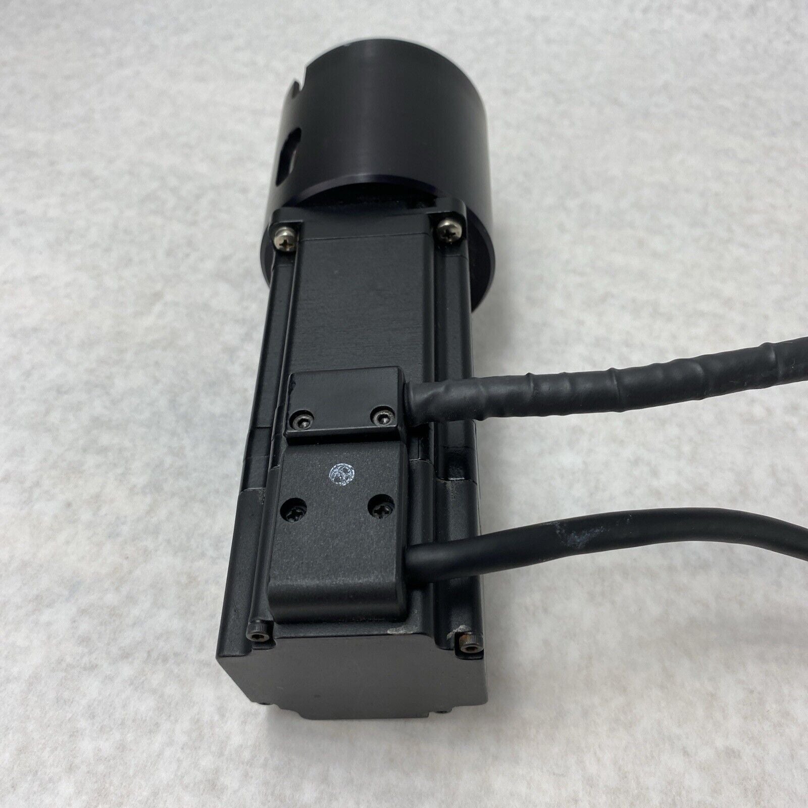 Industrial Indexing Systems ESM60A-C2 Servo Motor