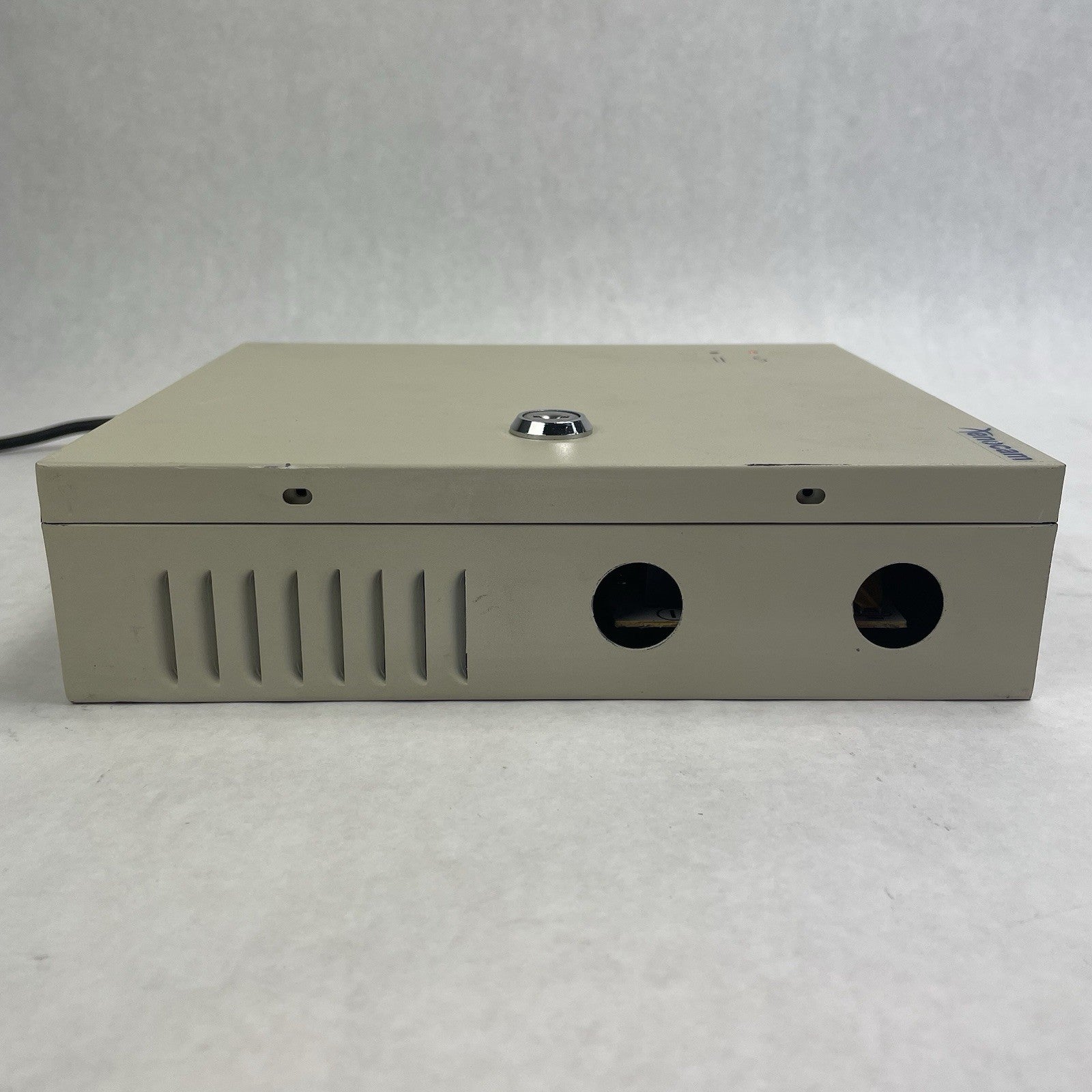 18 Channel Port 12V DC 10 Amp Amper with Power Supply No Keys