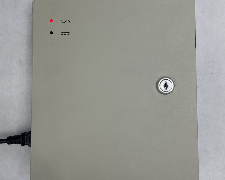 18 Channel Port 12V DC 10 Amp Amper with Power Supply No Keys