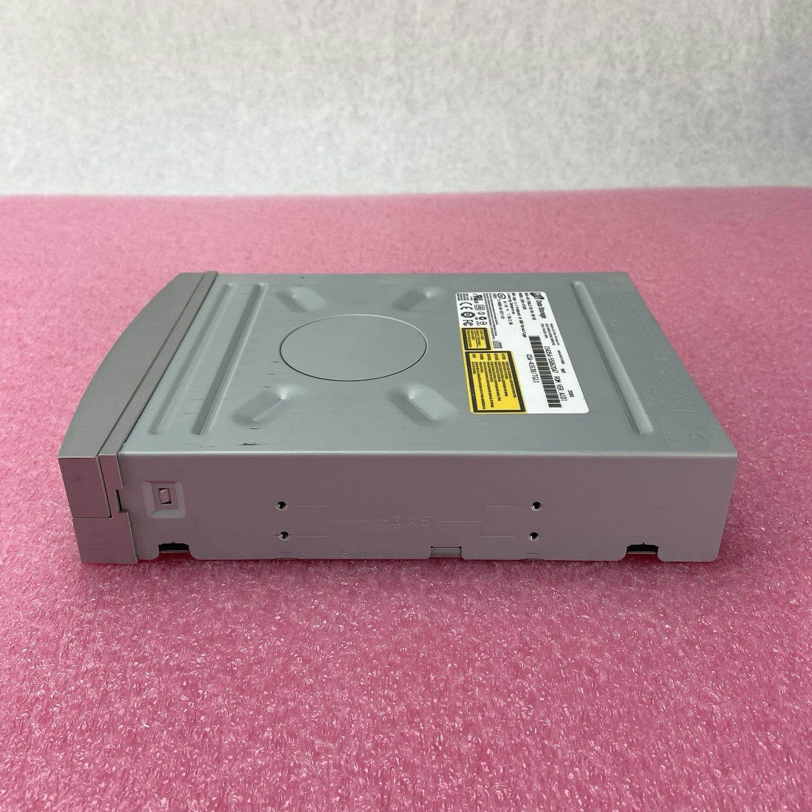 HL Data Storage DVD-WR 6SA-4163B Internal Optical Drive2