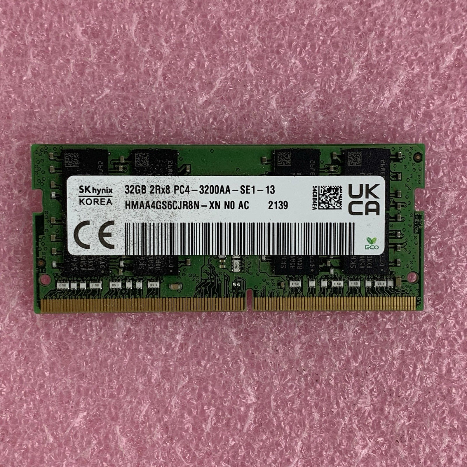 SK Hynix HMAA4GS6CJR8N-XN 32 GB DDR4 SDRAM DIMM PC4-3200AA 288-Pin Laptop Ram1