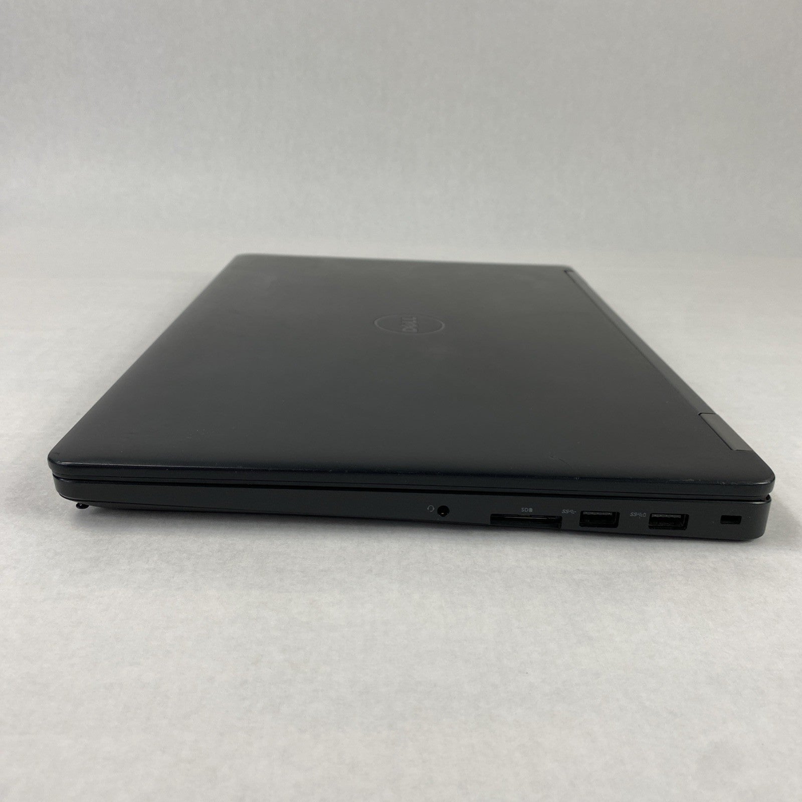 Dell Latitude E5570 Intel Core i5-6300U 2.4GHz 8GB RAM 15.6" No HDD No OS