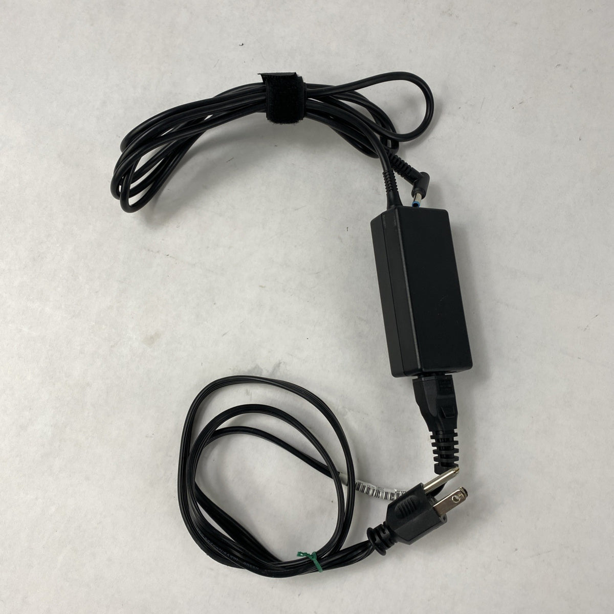 HP HSTNN-CA40 19.5V Blue Tip Small barrel AC Adapter - Lot of 52