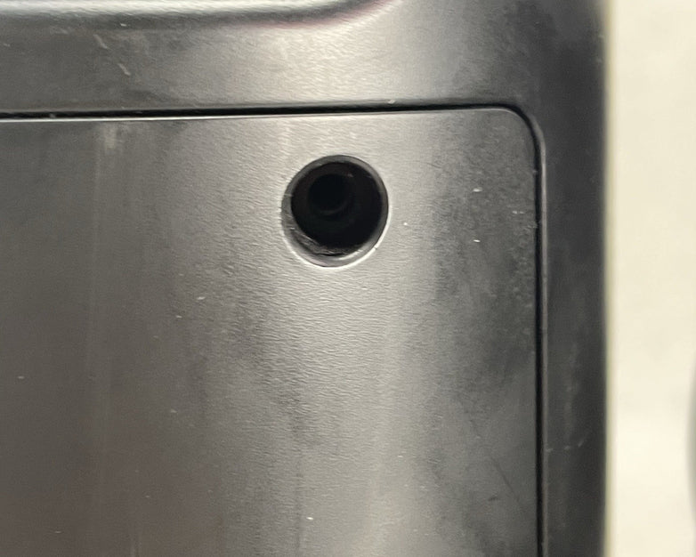 Acoustic Research AW877 Missing Screws Untested