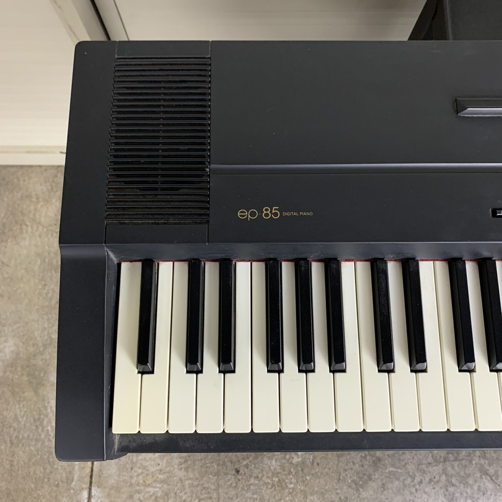 Roland ep-85 Digital Vintage Piano Tested Bad Speaker
