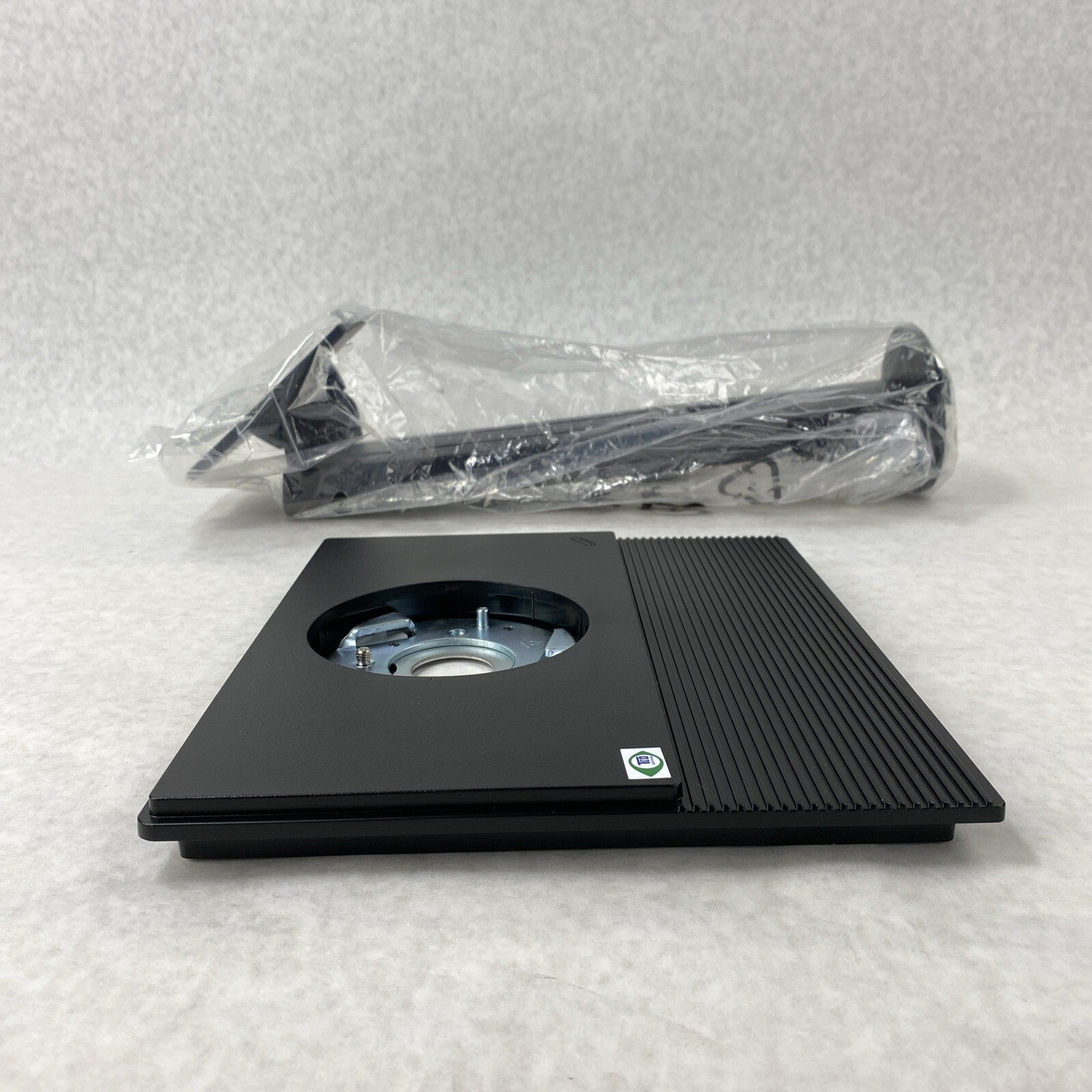 New Open Box Acer B246WL Widescreen LCD Monitor Stand