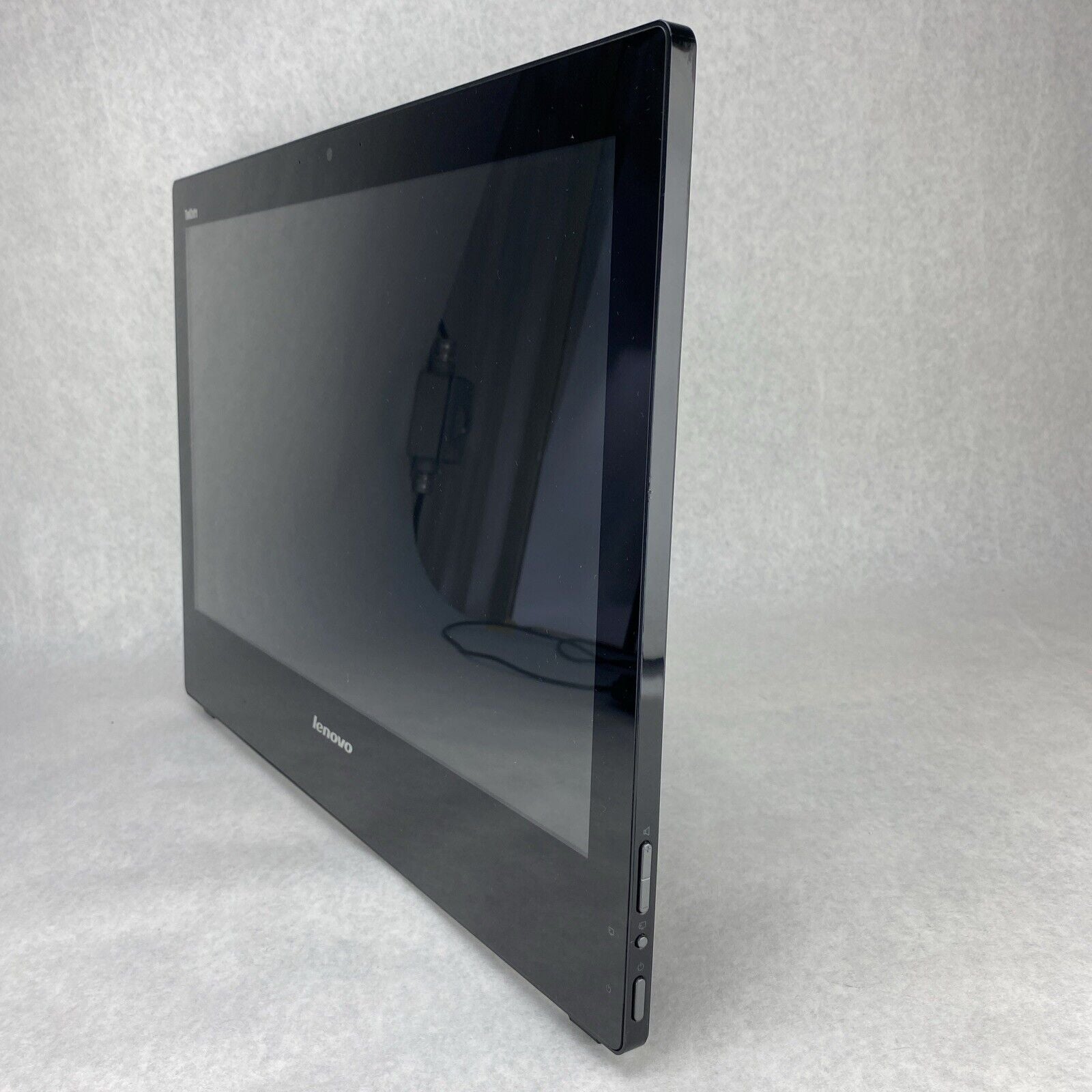 Lenovo ThinkCentre E93z AIO Intel Core i3-4130 3.40GHz 8GB RAM No HDD No OS