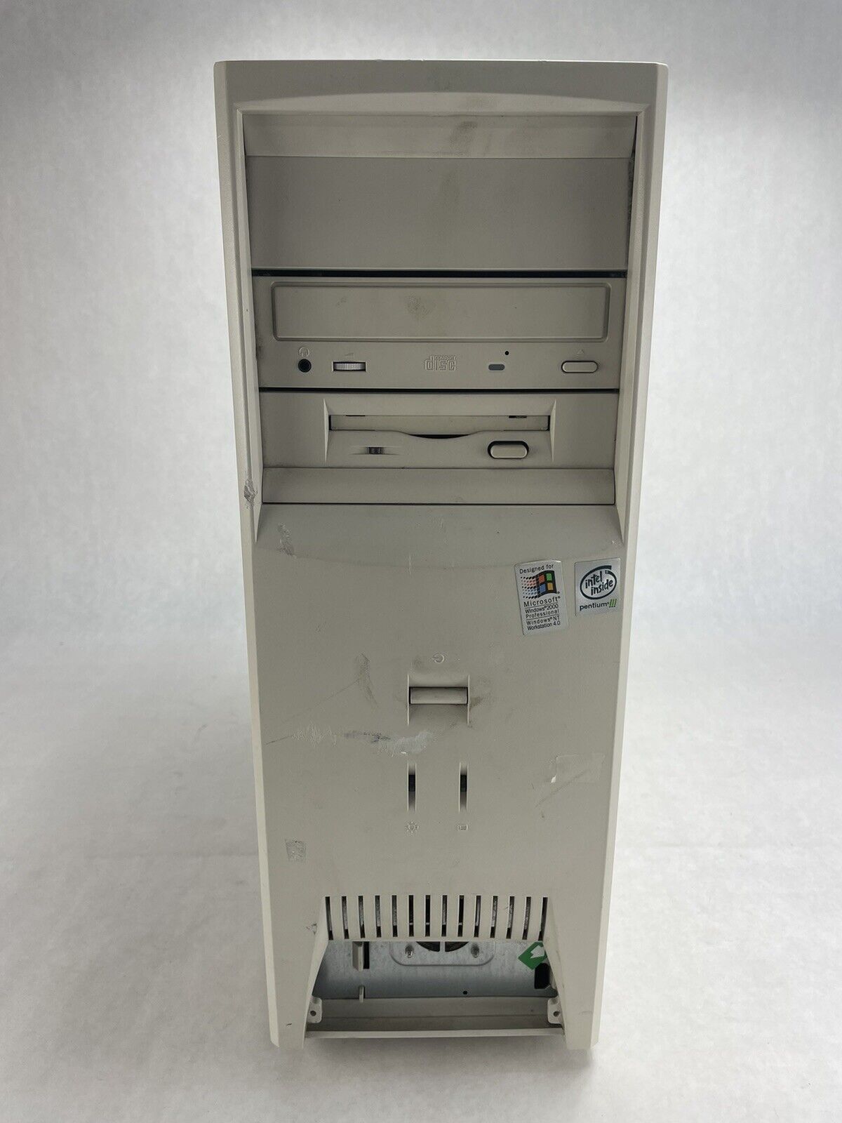 Compaq DeskPro MT Intel Pentium III 733MHz 256MB RAM No HDD No OS