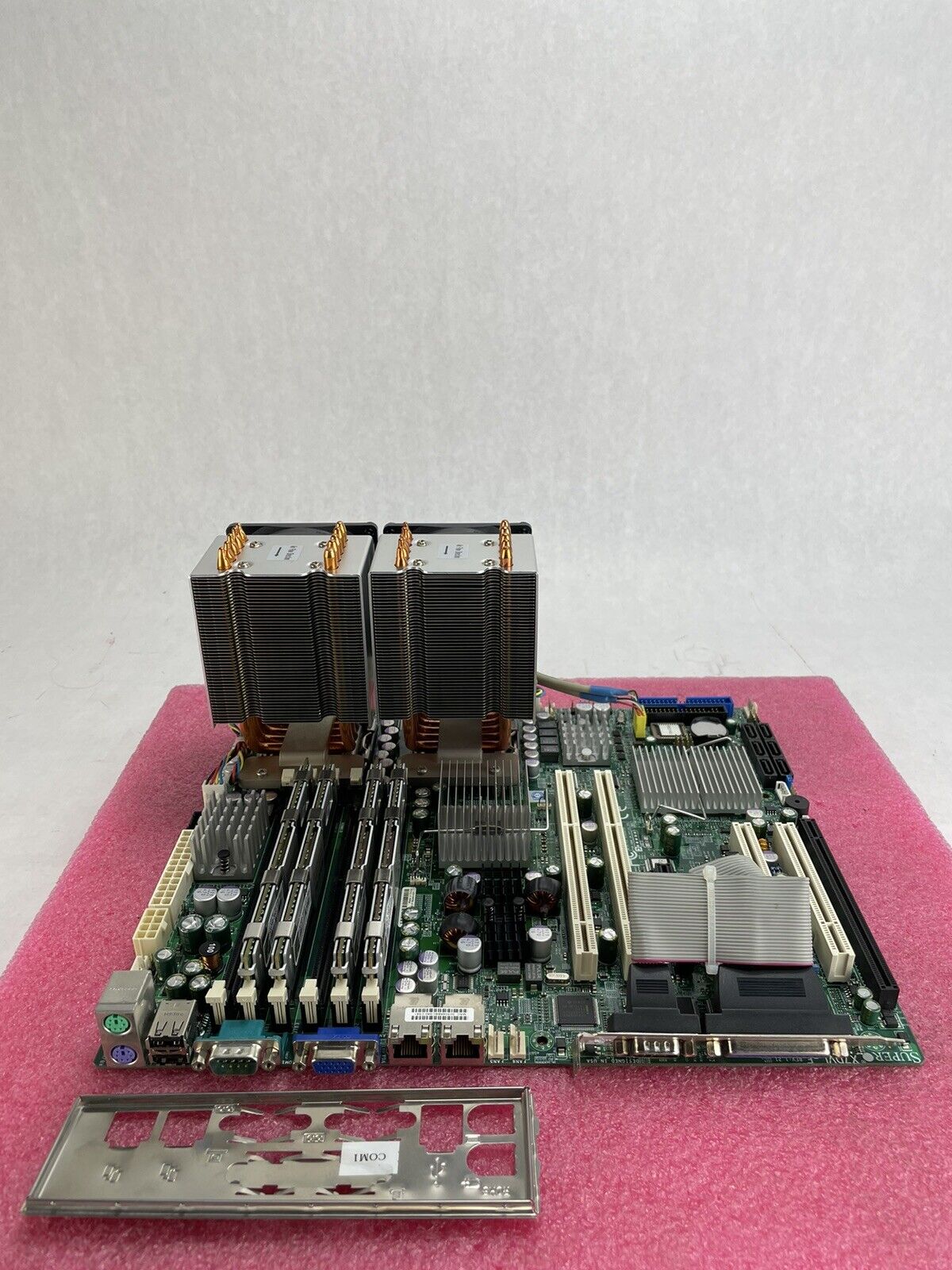 Advantech X7DVL-E Motherboard Intel 2x Xeon E5335 2GHz 8GB RAM w/Shield