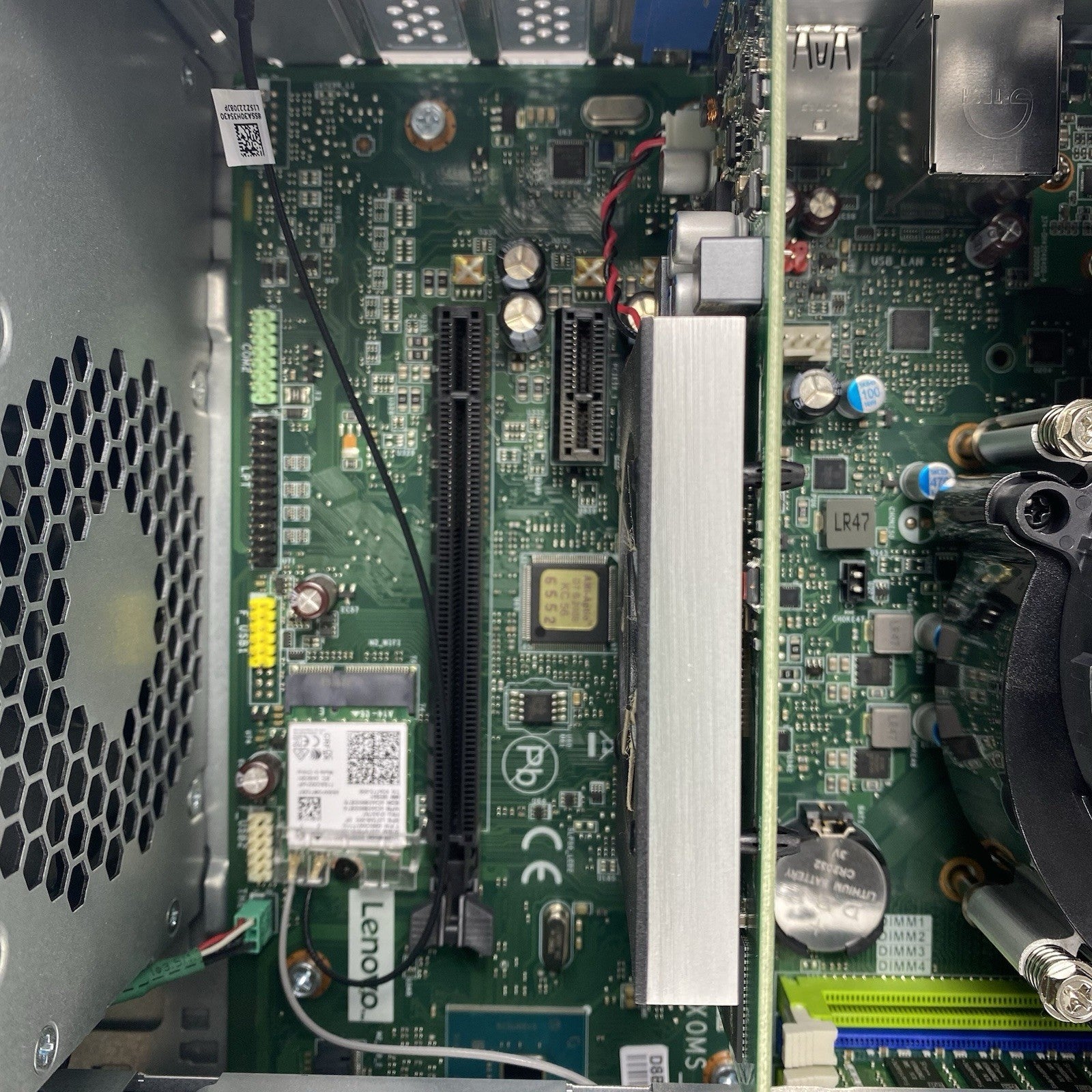 Lenovo ThinkCentre M90s SFF Intel Core i5-10500 3.1GHz 16GB RAM No HDD No OS