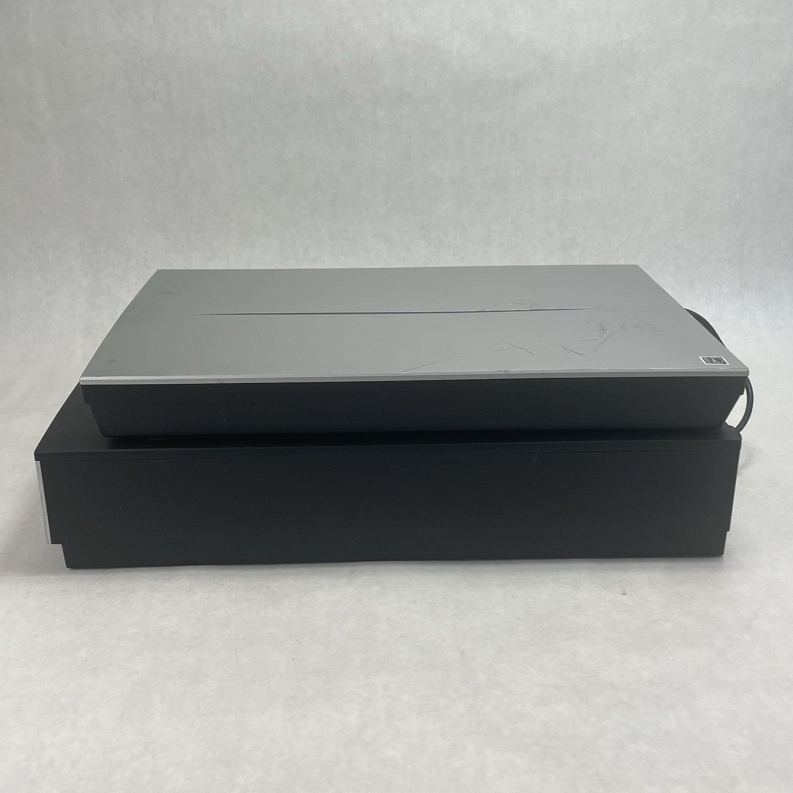 Epson Perfection V700 Photo Flatbed Dual Negative Film Scanner No Power Cord6