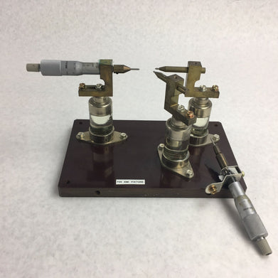 Mitutoyo Micrometer 0-25mm Metric Tool Range .01mm 705 EMI Fixture Tester