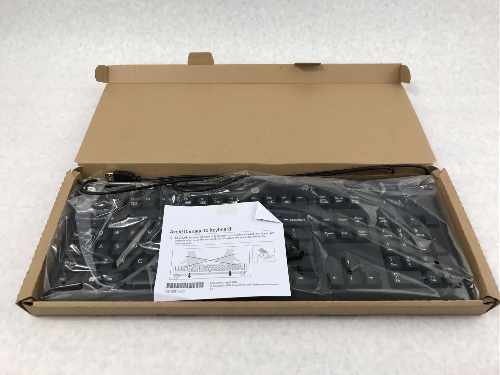 HP 672647-003 KU-1156 Wired Standard QWERTY USB Desktop Keyboard Black