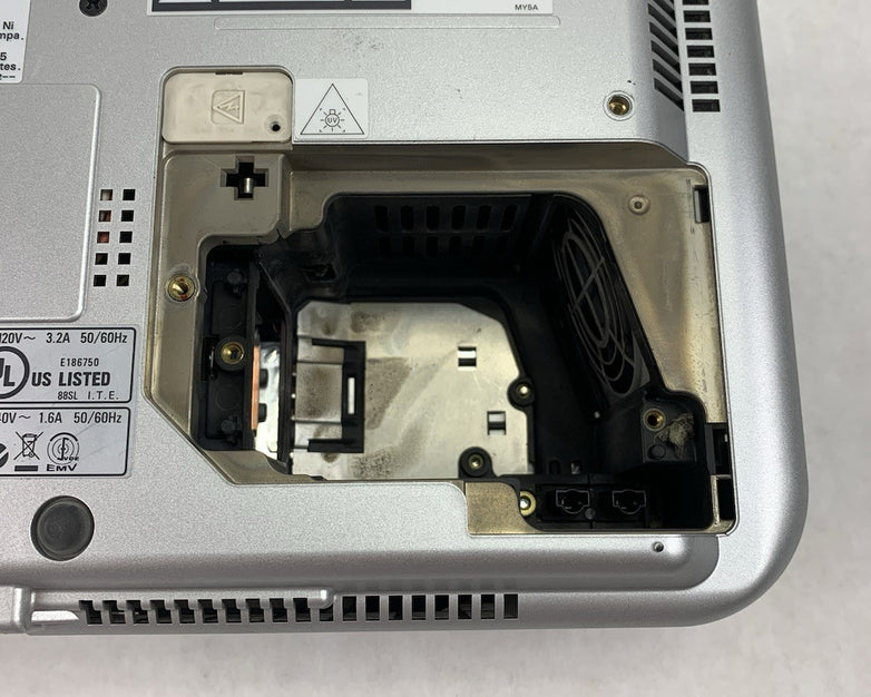 Sanyo PLC-XU86 LCD Projector – Parts or Repair No Lamp