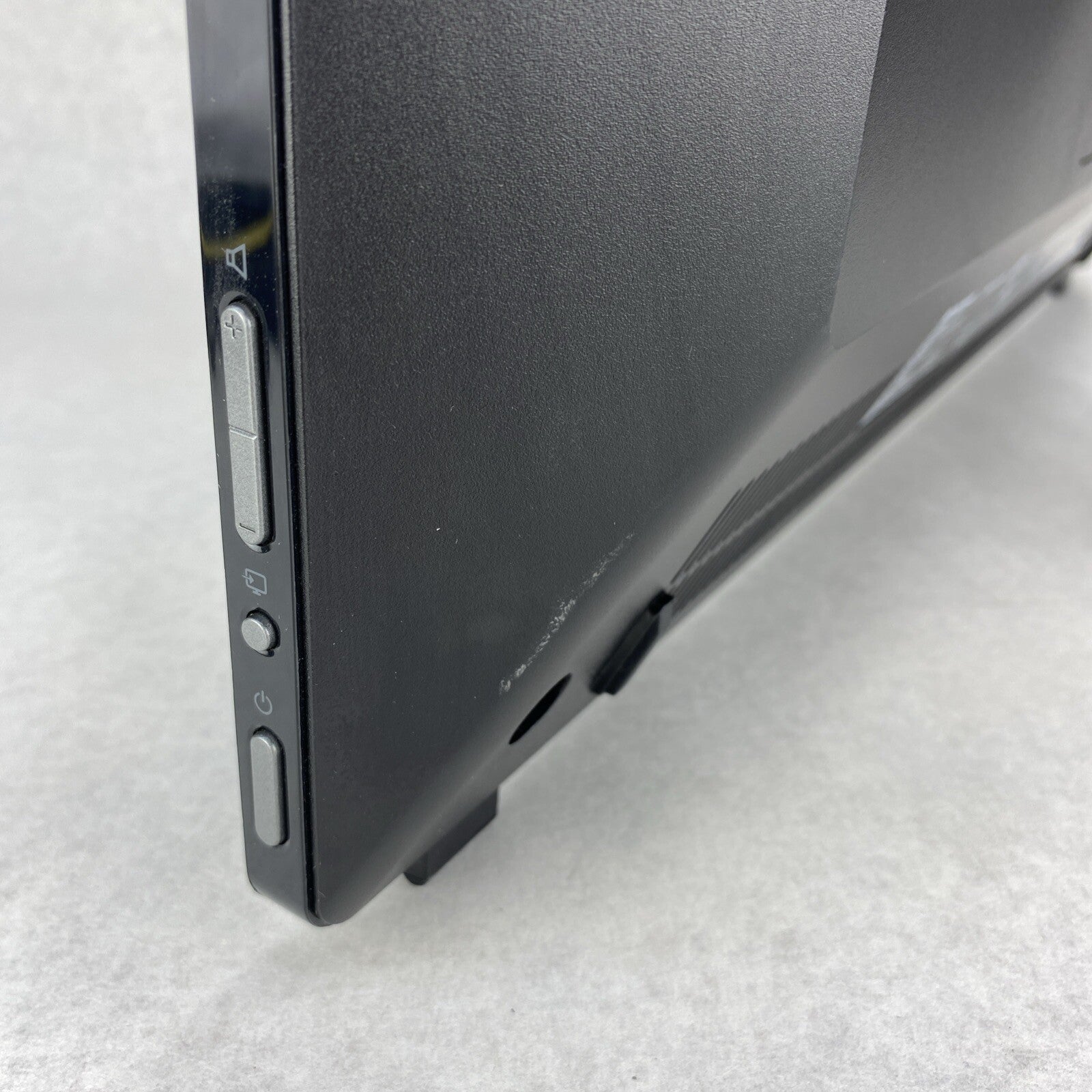 Lenovo ThinkCentre E93z AIO Intel Core i3-4130 3.40GHz 4GB RAM No HDD No OS