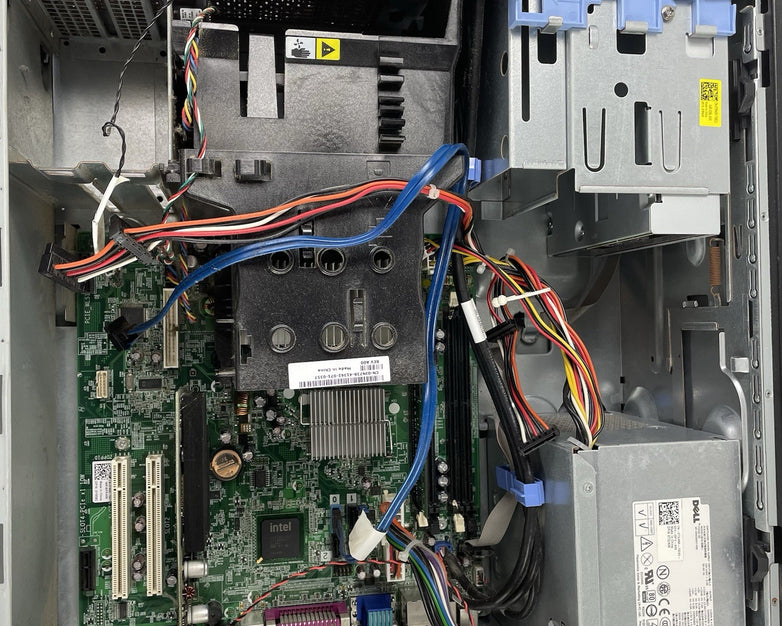 Dell OptiPlex 960 MT Core 2 Duo E8400 3.00 GHz 2 GB RAM No HDD No OS