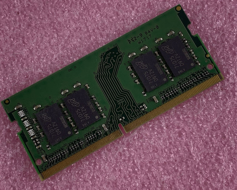 Kingston 9995624-033.A00G 8 GB DDR4 SO-DIMM PC4-2400T 260-Pin Laptop Memory Ram