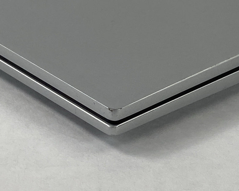 LG Gram 17Z90P-N.APS5U1 Intel Core i7-1165G7 2.80 GHz 16 GB RAM 17" No SSD No OS