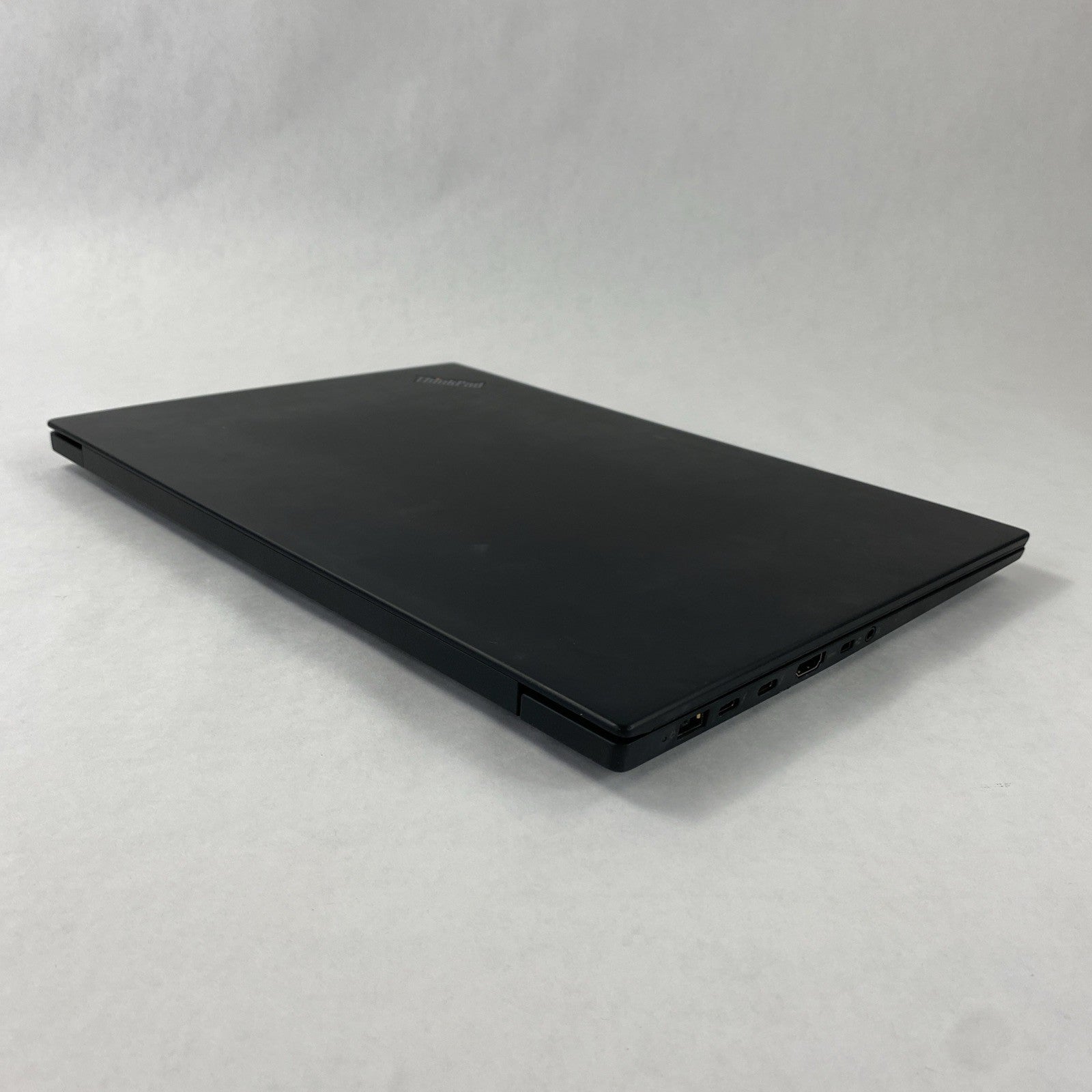 Lenovo ThinkPad P1 15.6" Touch Xeon E 2176M 2.70 GHz 16 GB RAM No HDD No OS