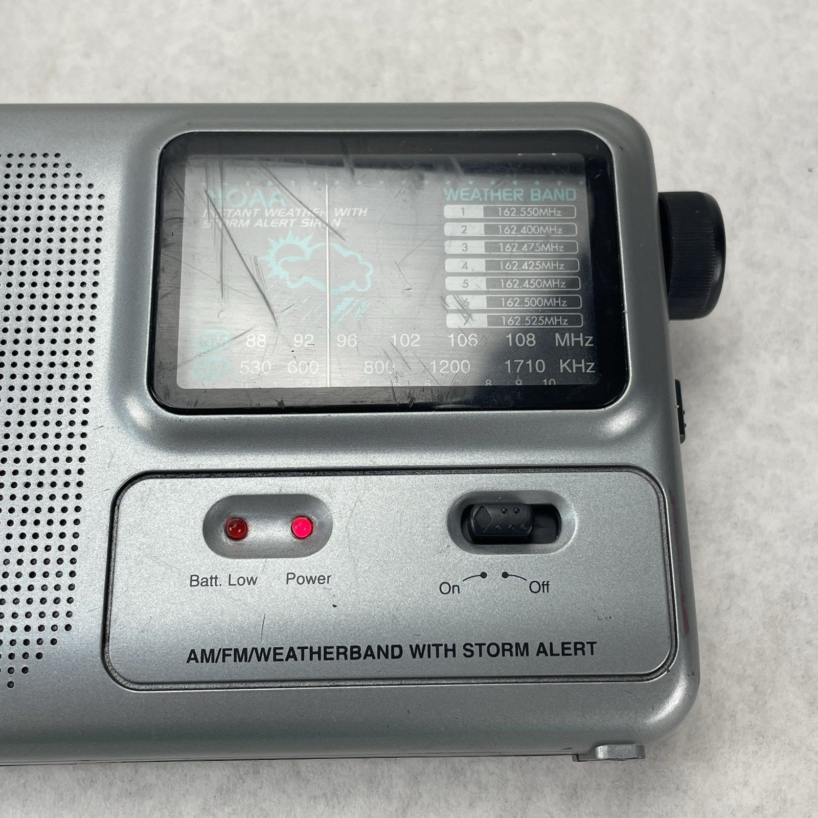 GPX A380S AM/FM Weather Band Radio Storm Alert Battery Indicator Silver2