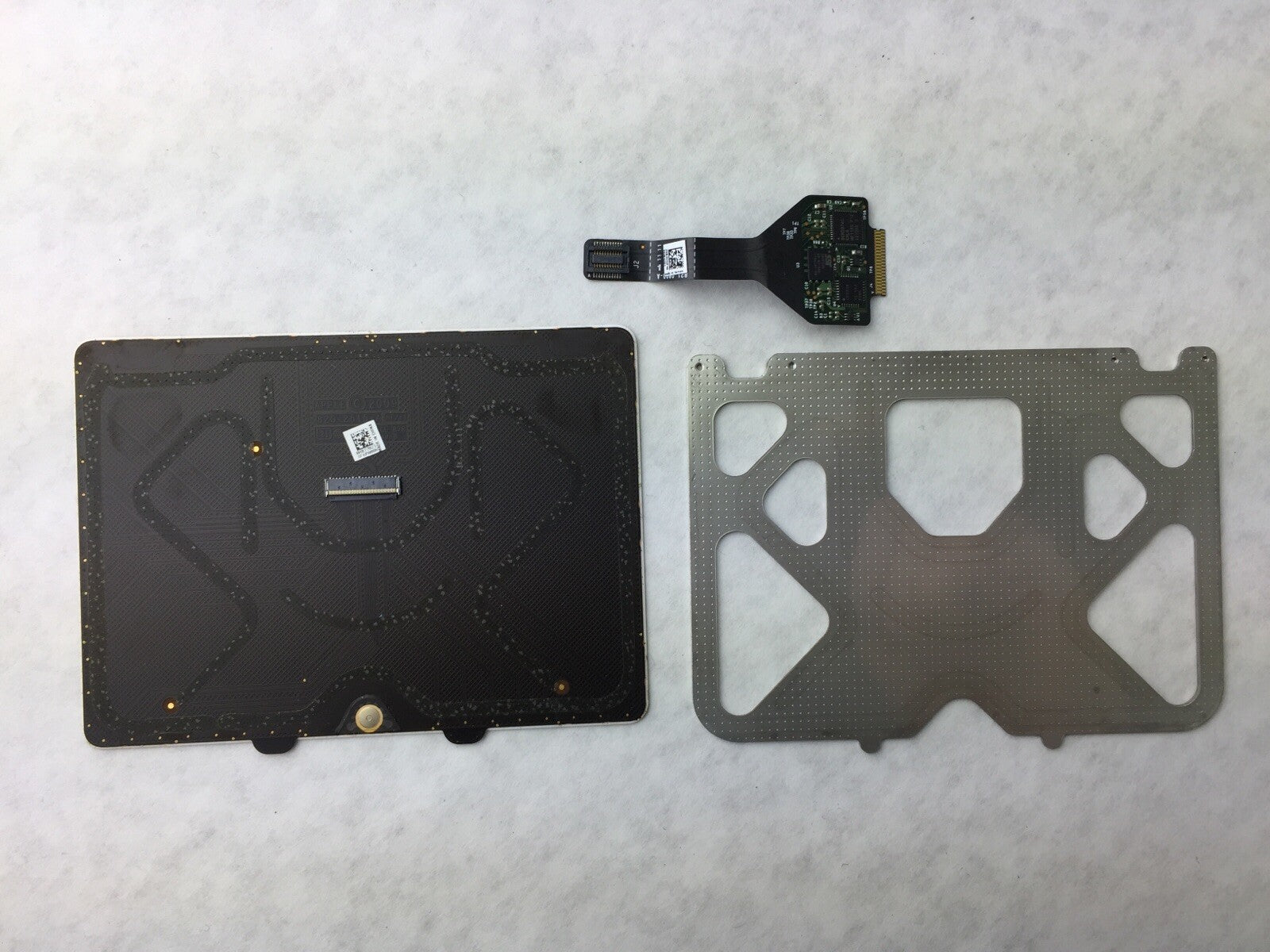 Apple White MacBook A1342 2009-2010 Trackpad Touchpad Apple Part # 820-2615-A