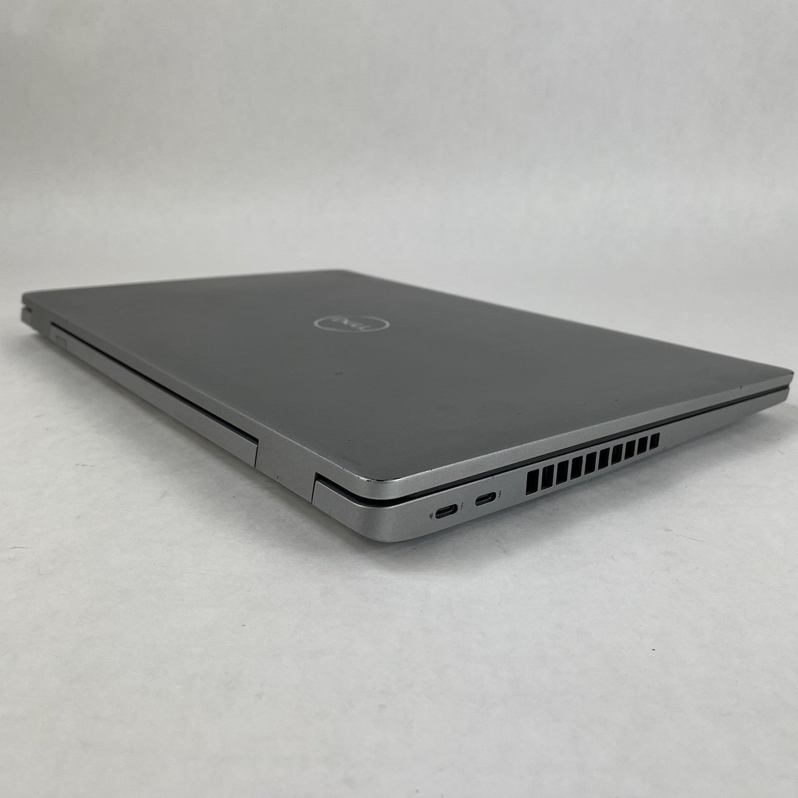 Dell Latitude 5520 15.6" i5-1145G7 2.60 GHz 8 GB RAM No SSD/OS/AC/Batt - Paint11
