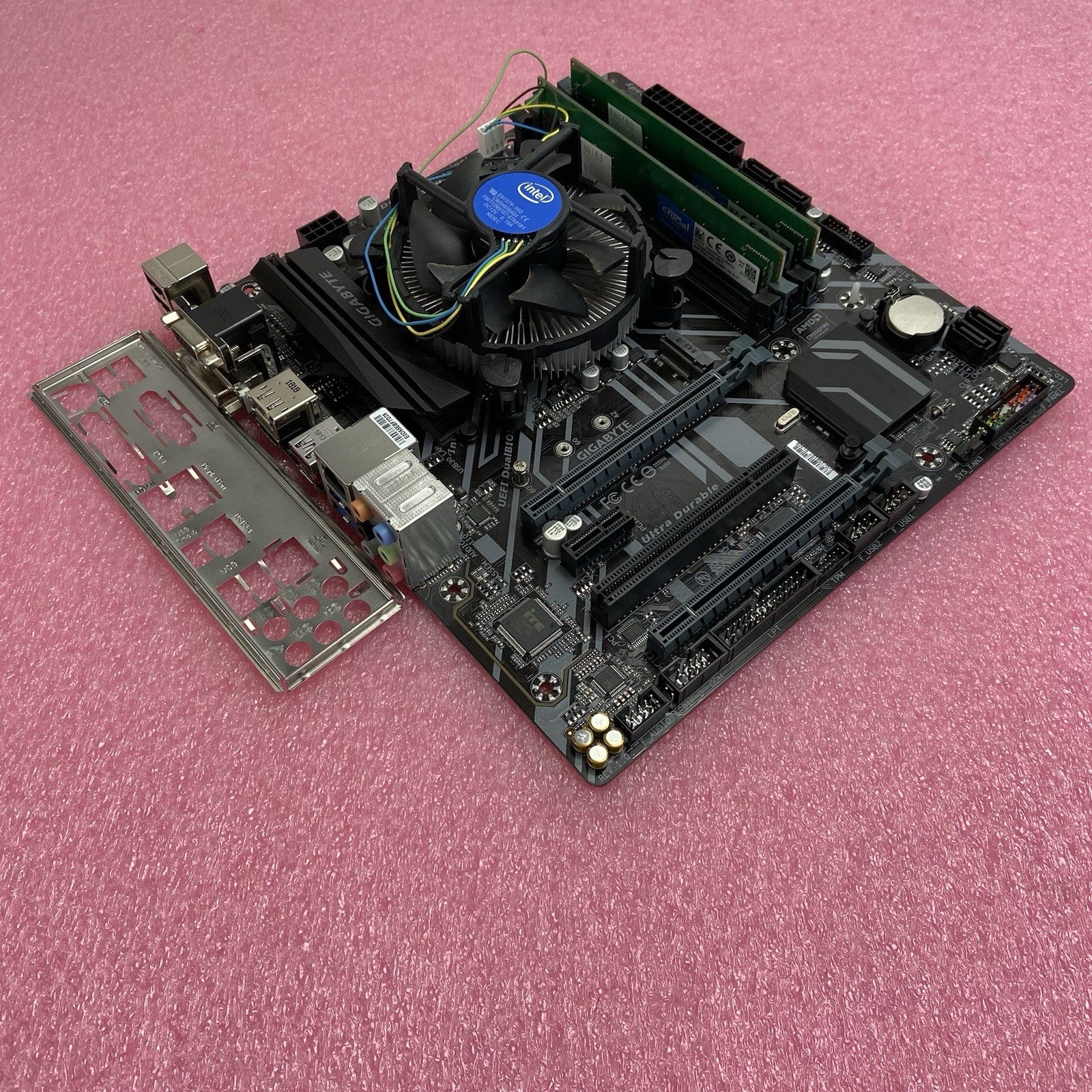 Gigabyte B360M D3H GSM Motherboard Intel Core i5-8500 3GHz 8GB RAM w/IO Shield0