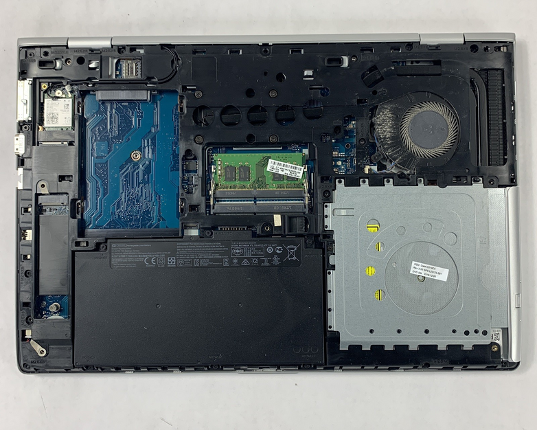 HP Elitebook 850 G3 15.6" i5-6200U 2.3 GHz 8 GB Ram No OS No HDD No AC No Batt