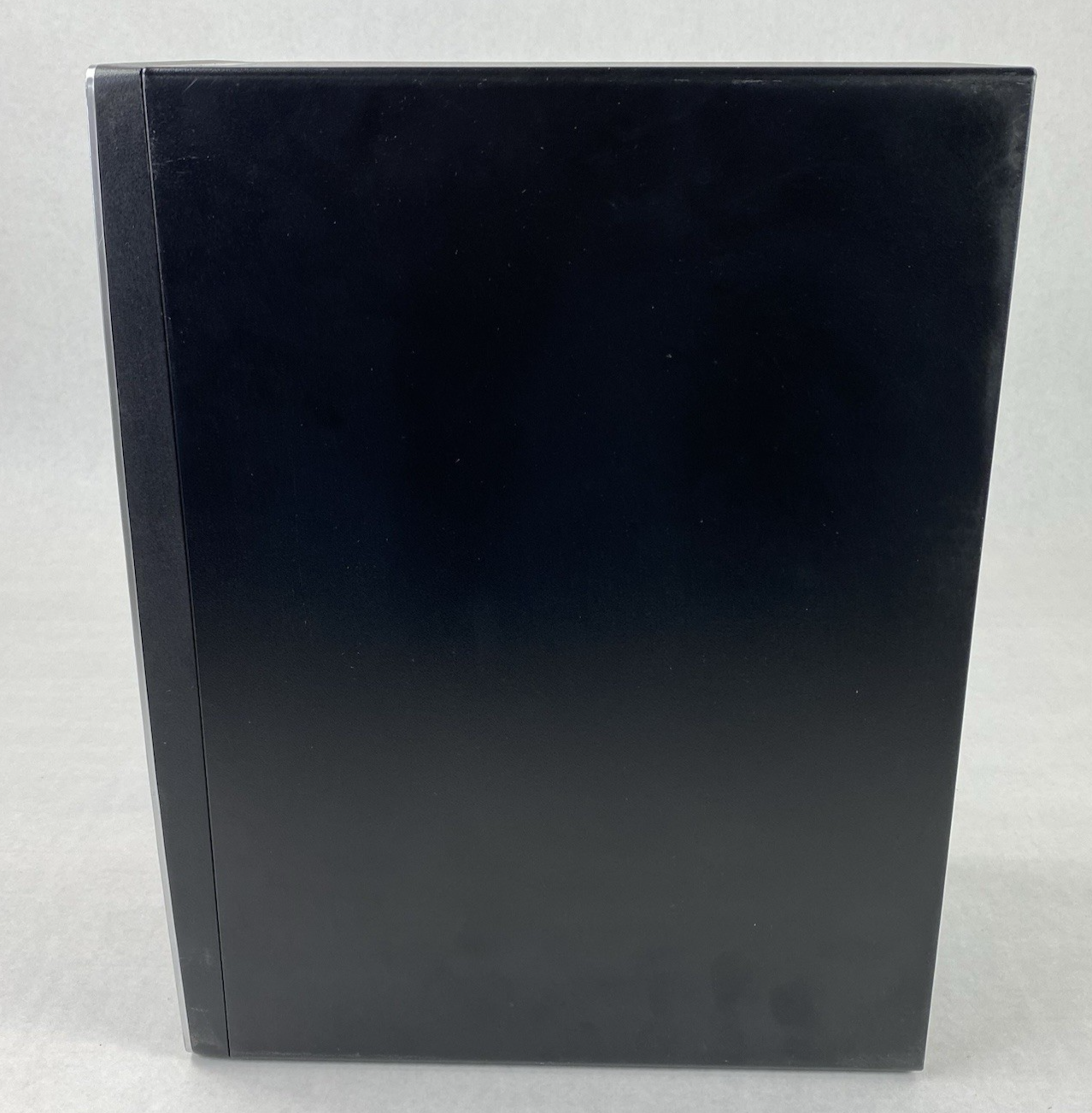 Dell Inspiron 3668 MT Intel Core i5-7400 3.00GHz 8GB RAM No HDD No OS