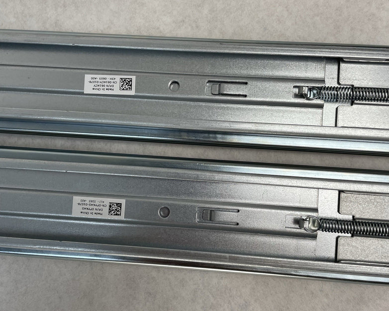 Dell PowerEdge 2U Server Sliding Rail Kit 061KCY 0FYK4G L & R