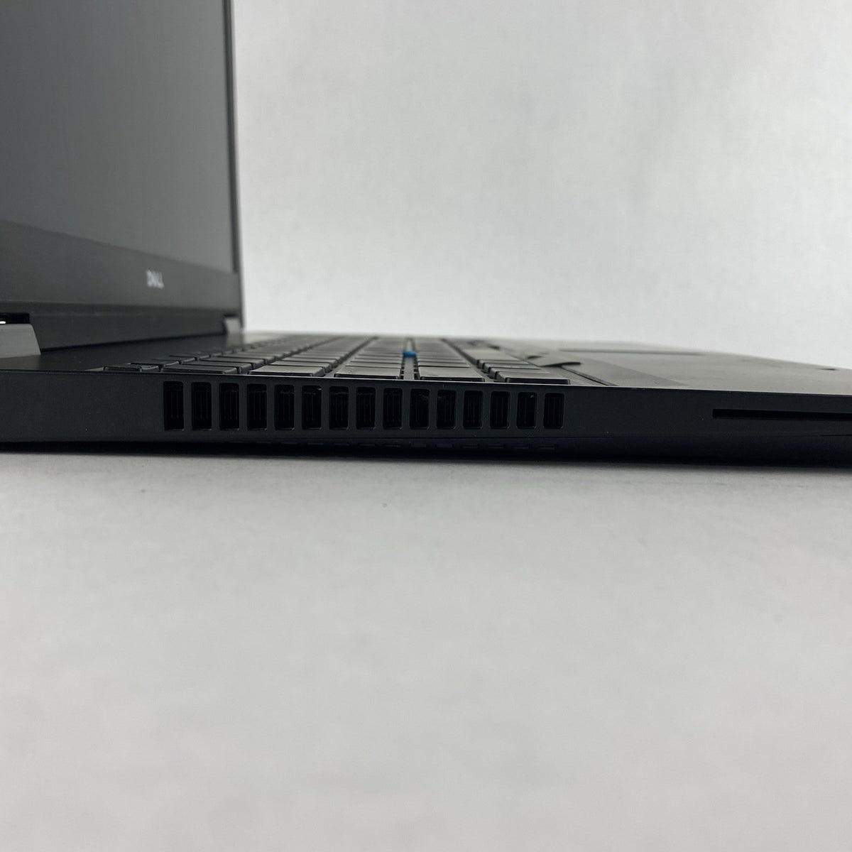 Dell Latitude E5570 15.6" i5-6300U 2.4GHz 8GB RAM No SSD/OS/AC - READ16