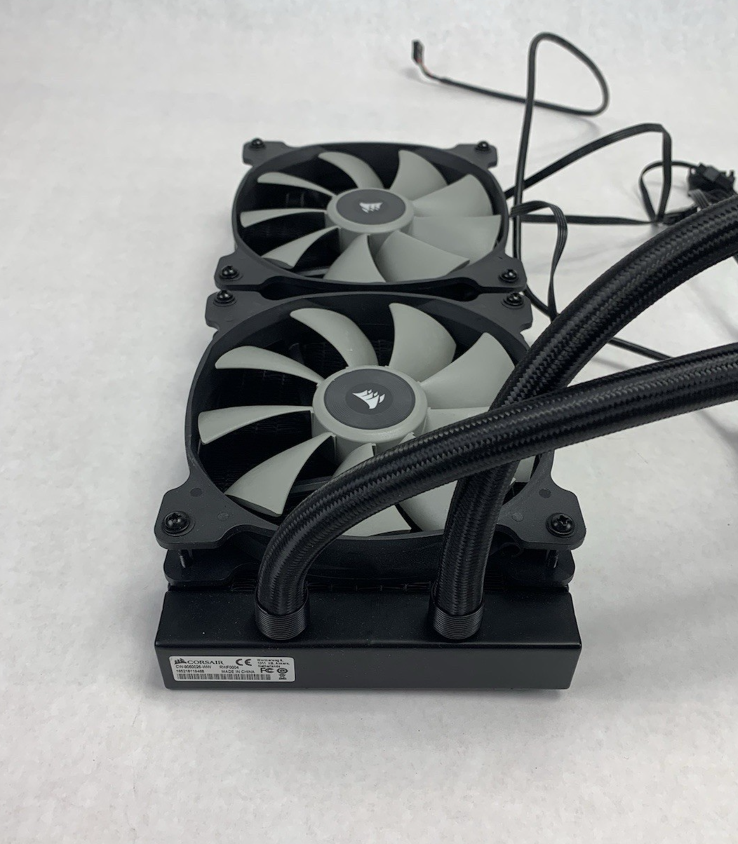 Corsair Hydro Series CW-9060026-WW Liquid Cooler Radiator w/ Fans