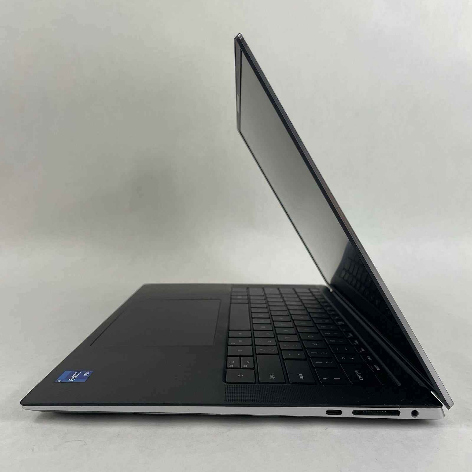 Dell Precision 5560 15.6" i7-11800H 2.30 GHz 32 GB RAM No SSD/OS/AC6