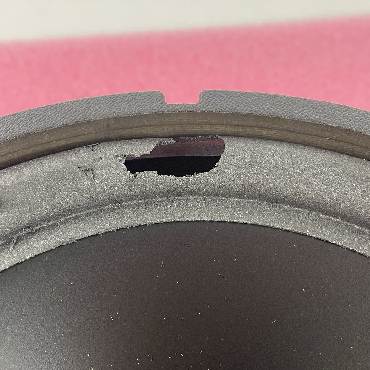 JL Audio 10w0-4 Subwoofer 10" Tested For Parts Bad Foam2