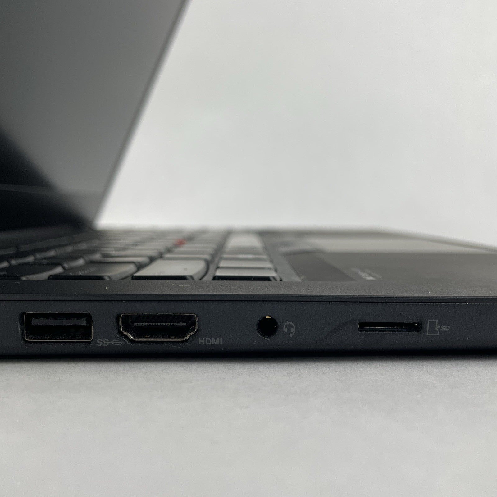 Lenovo ThinkPad T14 Gen2a 14" Ryzen5Pro 5650U 2.3GHz 16GB RAM No SSD/OS/AC- READ5