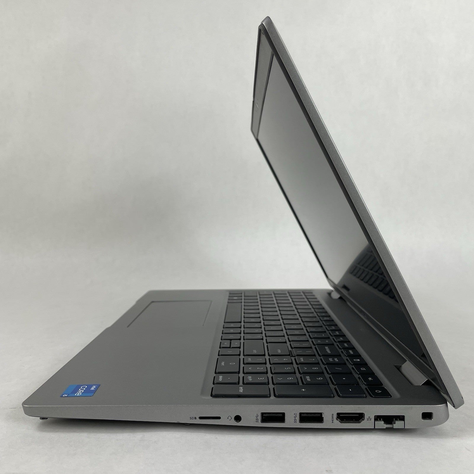 Dell Latitude 5520 15.6" i5-1135G7 2.40 GHz 8 GB RAM No SSD/OS/AC/Batt4