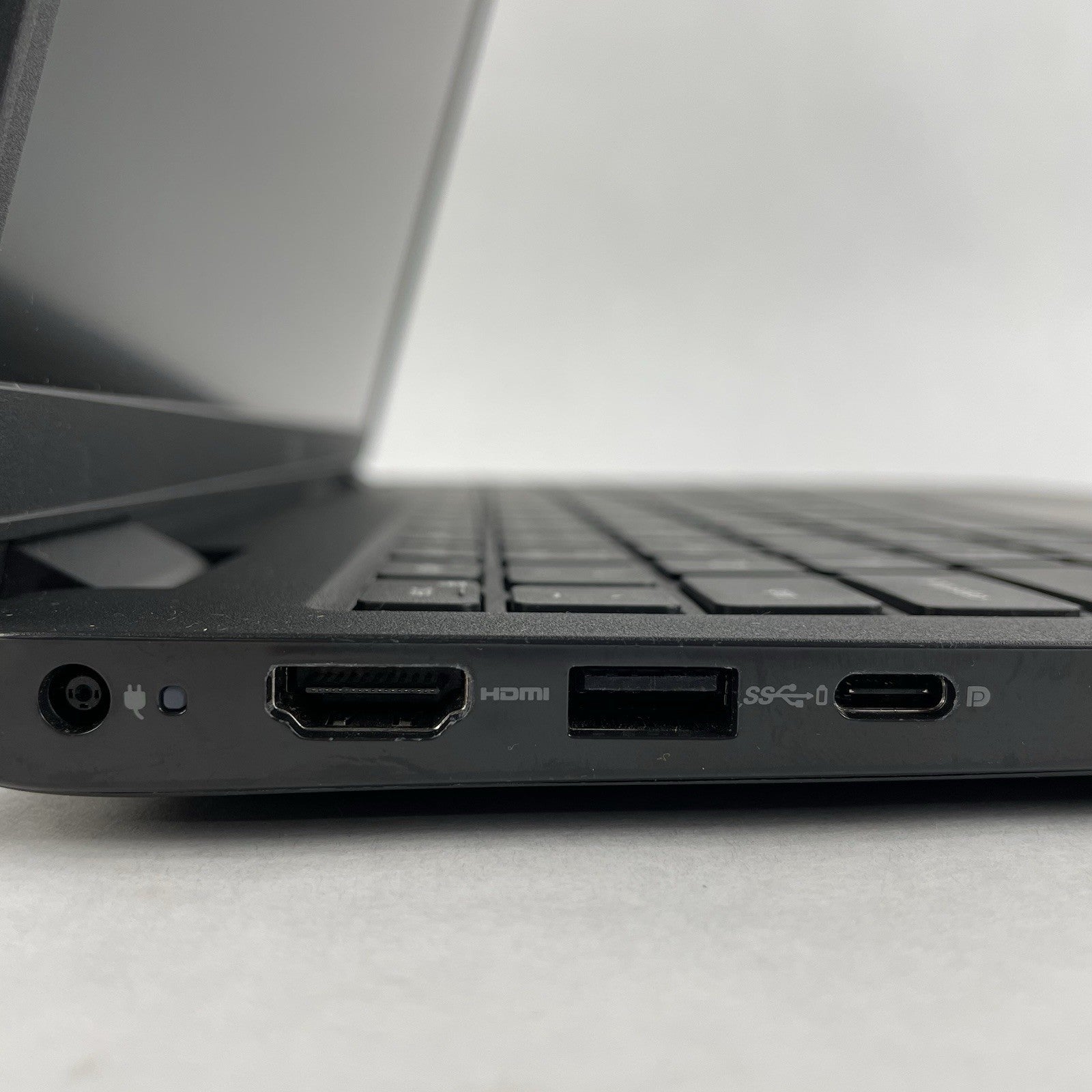 Dell Latitude 3520 15.6" i5-1135G7 2.40GHz 8GB RAM No SSD/OS/AC-Bad Heat Sensors5