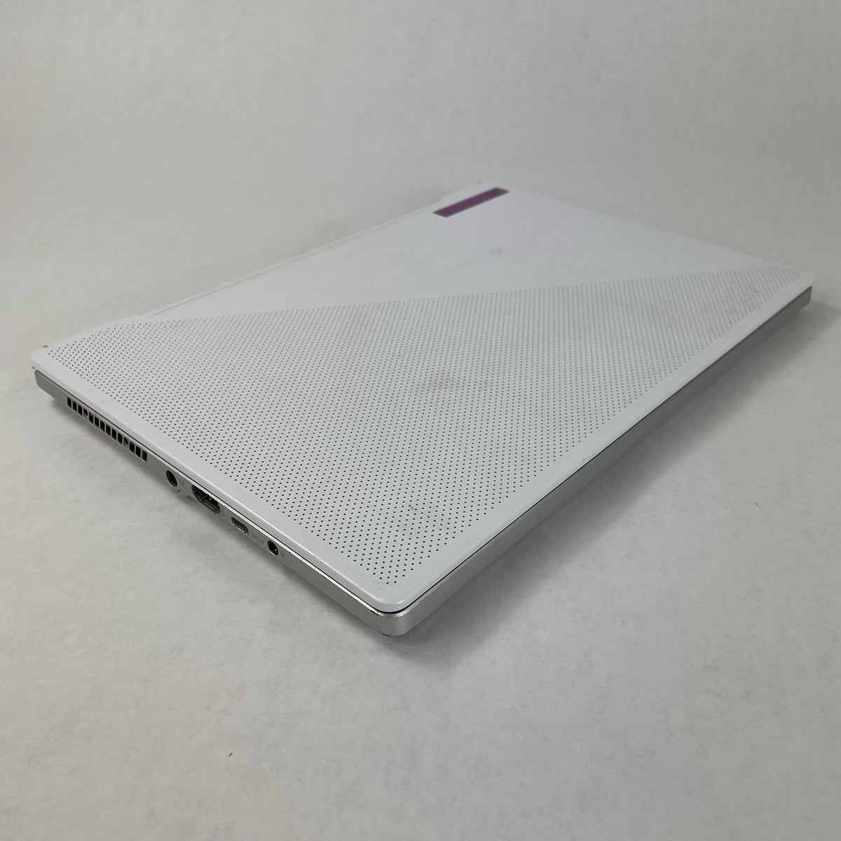 ASUS ROG GA401Q 14" Ryzen 9 5900HS 3.30GHz 16GB RAM RTX 3060 No SSD/OS/AC - CMOS10
