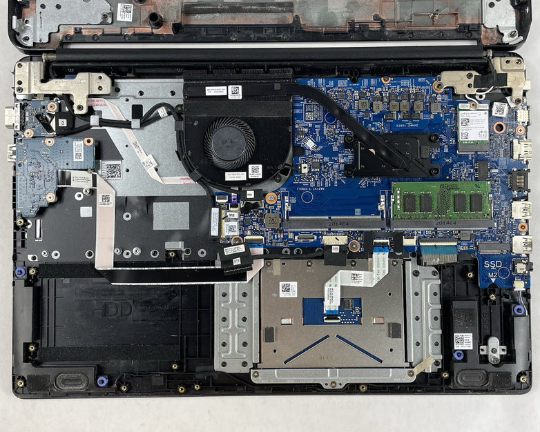 Dell Latitude 3500 15.6" i5-8265U 1.60GHz 8GB RAM No SSD/OS/AC/Batt - Bad Bottom