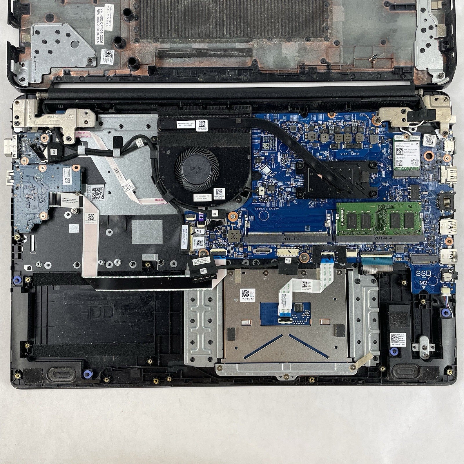Dell Latitude 3500 15.6" i5-8265U 1.60GHz 8GB RAM No SSD/OS/AC/Batt - Bad Bottom17