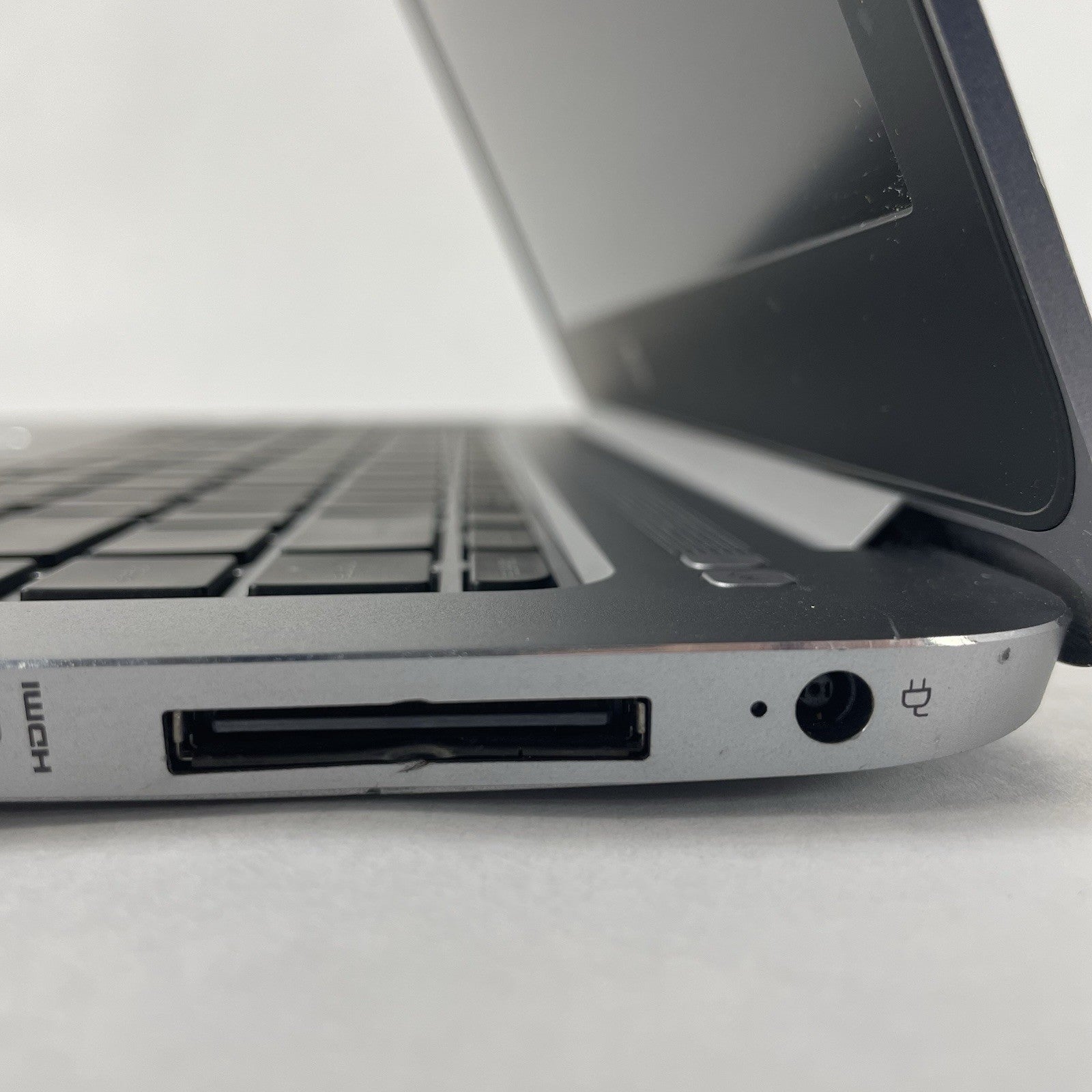 HP EliteBook Folio 1040 G3 14" i5-6200U 2.30 GHz 8 GB RAM No SSD/OS/AC/Wireless6