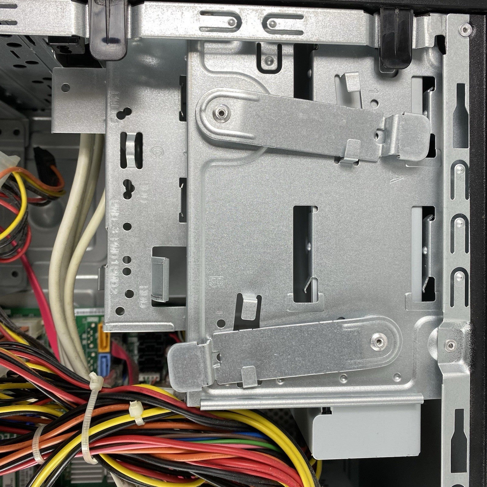 HP Pavilion P6320y MT AMD Phenom 2 x4 820 2.80GHz 4GB RAM No HDD No OS