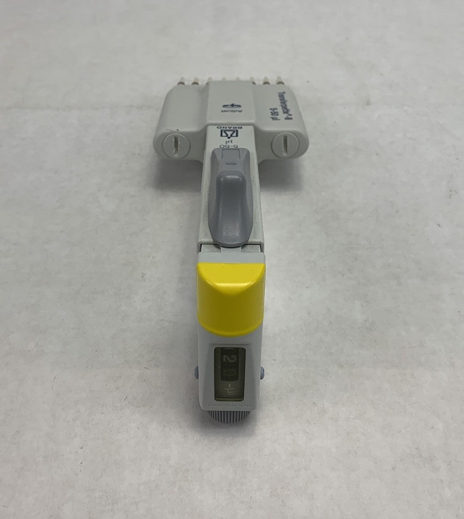 BrandTech Transferpette -8 5-50 µL 8 Channel Adjustable Pipette