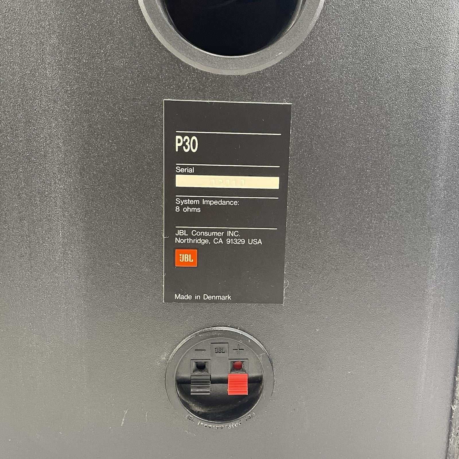 JBL P30 Large Bookshelf Speakers Tested8