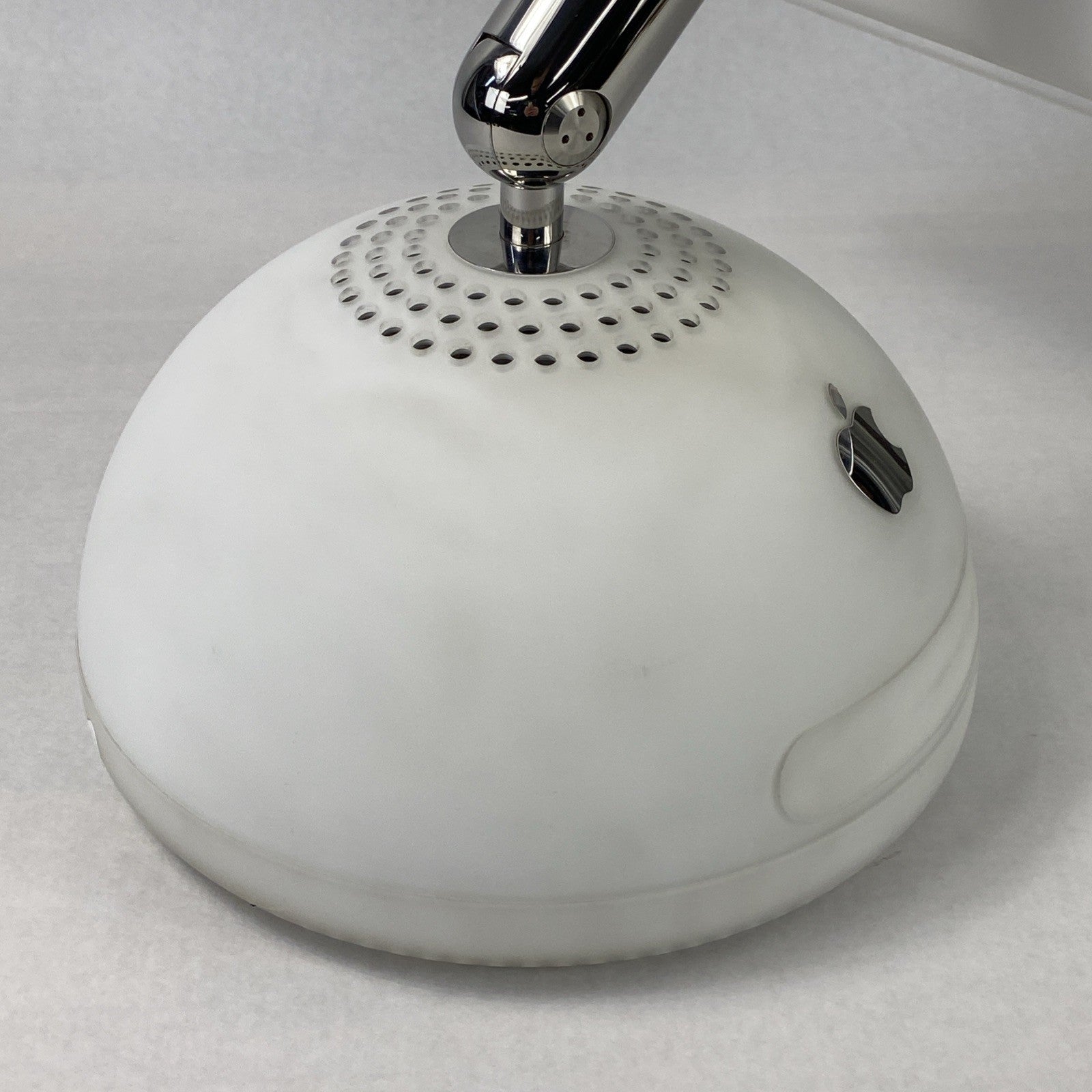 Apple M6498 iMac G4 / 800 15" 2002 PowerPC G4 2.10 GHz 768 MB RAM No HDD No OS