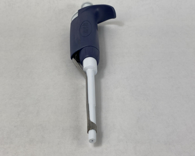 Rainin Pipetlite L100 LTS 100 10-100 µL Single Channel Handheld Manual Pipette